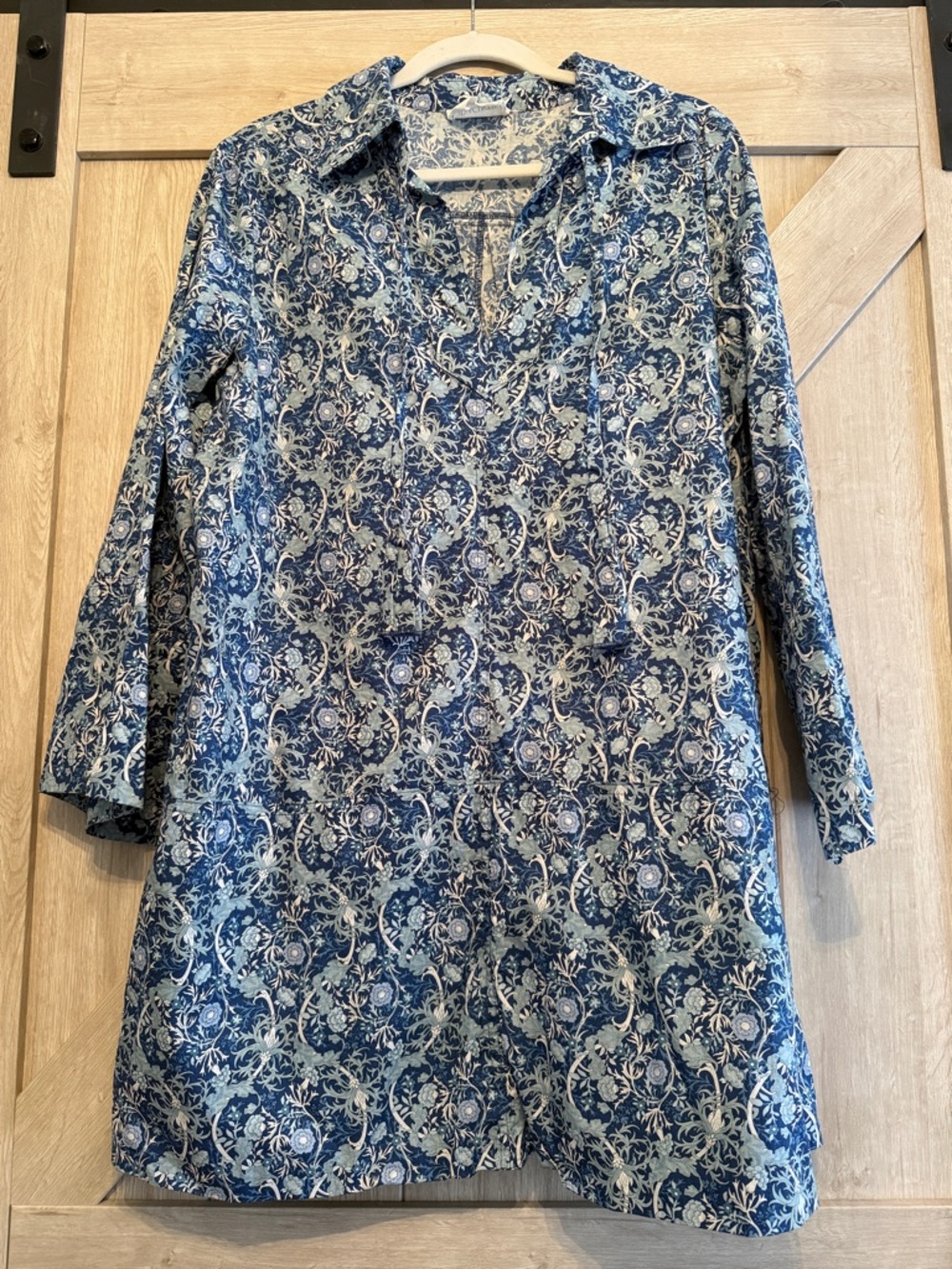 Women's Blue Floral Long-Sleeve Tunic Dress